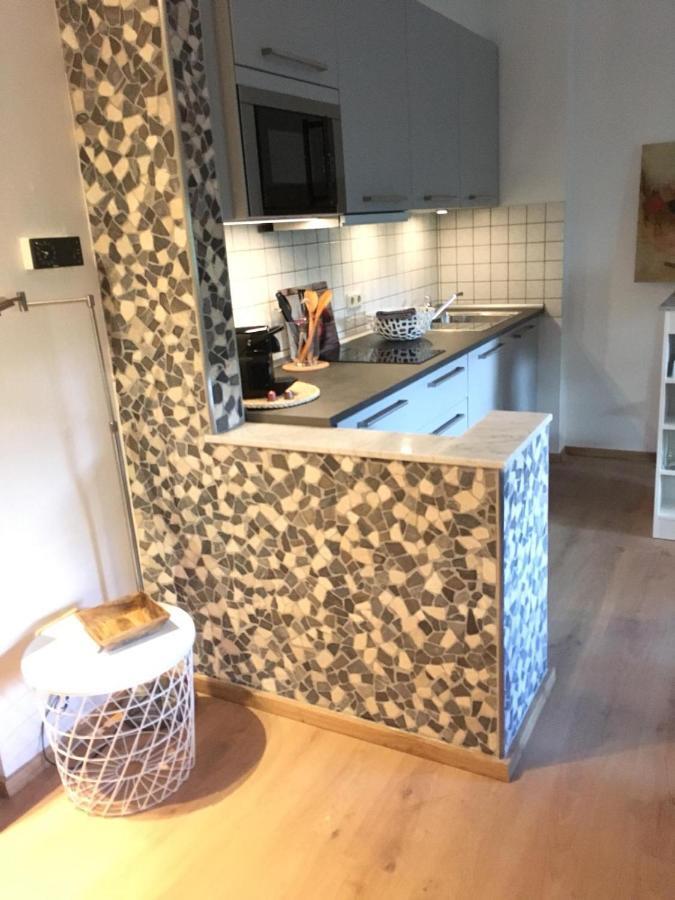 Apartment 1 Mit Terrasse Und Pkw-Stellplatz Leverkusen Exteriér fotografie